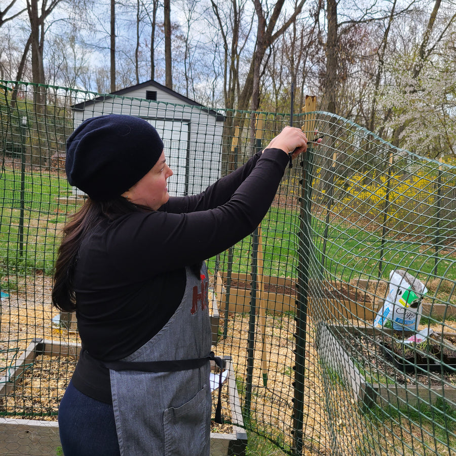 <!-- V00 --><b>Guide to a Secure DIY Garden Fence Ebook</b>